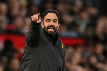 Alasan Ruben Amorim Belum Bisa Andalkan Skema 3 Bek di Man United