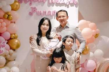 Intip Style Puput Nastiti Devi Melahirkan Anak Ketiga, Nuansa Pastel