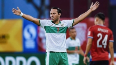 Jadi Raja Assist Lokal, Ezra Walian Bisa Dilirik Calon Pelatih Baru Timnas Indonesia