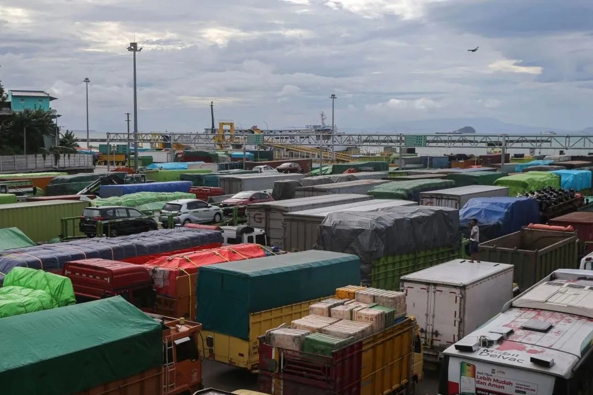 Arus Logistik Tertekan, Pengusaha Kritik Aturan Penyeberangan Merak-Bakauheni