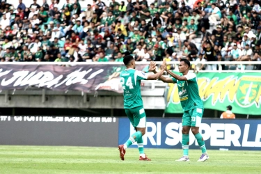 Hasil Persebaya vs Persijap, Komentar Uston Nawawi Usai Bajul Ijo Akhiri Paceklik
