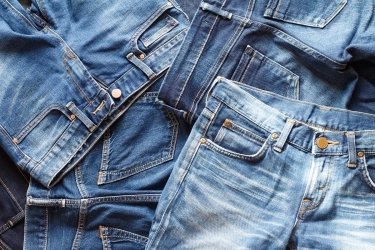 Jeans Paling Tren di 2025, Ada Barrel Jeans yang Jadi Favorit Gen Z