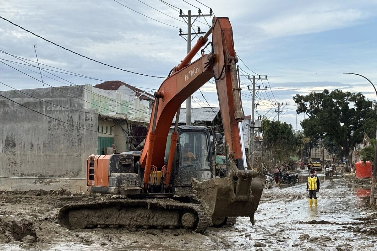 Kejar Target 4 Hari Pulihkan Jalan, Kementerian PU Terapkan Sistem Kerja 24 Jam di Aceh Tamiang