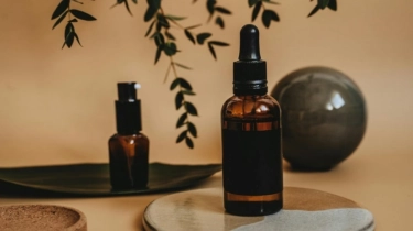 5 Rekomendasi Serum Rambut Rontok Terbaik, Penumbuh Rambut Paling Ampuh Auto Lebat