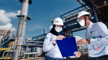 Target Harga Saham CDIA Jelang Pergantian Tahun