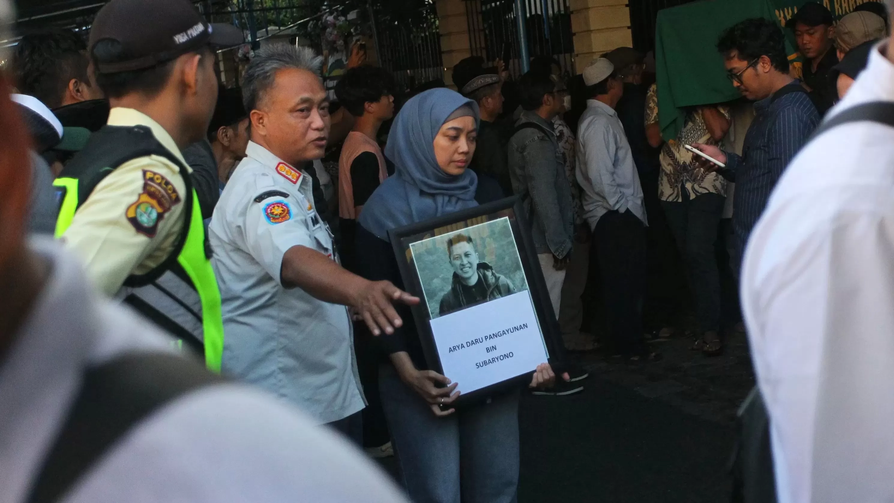 Kaleidoskop 2025: Bunuh Diri Arya Daru dan Jenderal TNI Pensiunan BIN Ceburkan Diri ke Laut Marunda