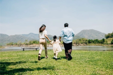 8 Tips Liburan Akhir Tahun Bersama Anak agar Tetap Menyenangkan