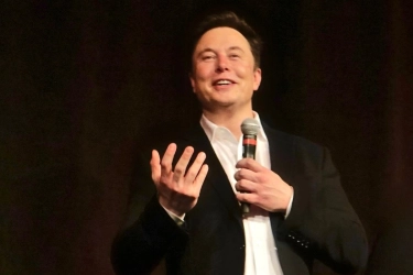 Harga Perak Cetak Rekor, Elon Musk Peringatkan Dampaknya ke Industri