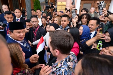 Paradoks Global Citizenship: Karpet Merah atau Macan Kertas?