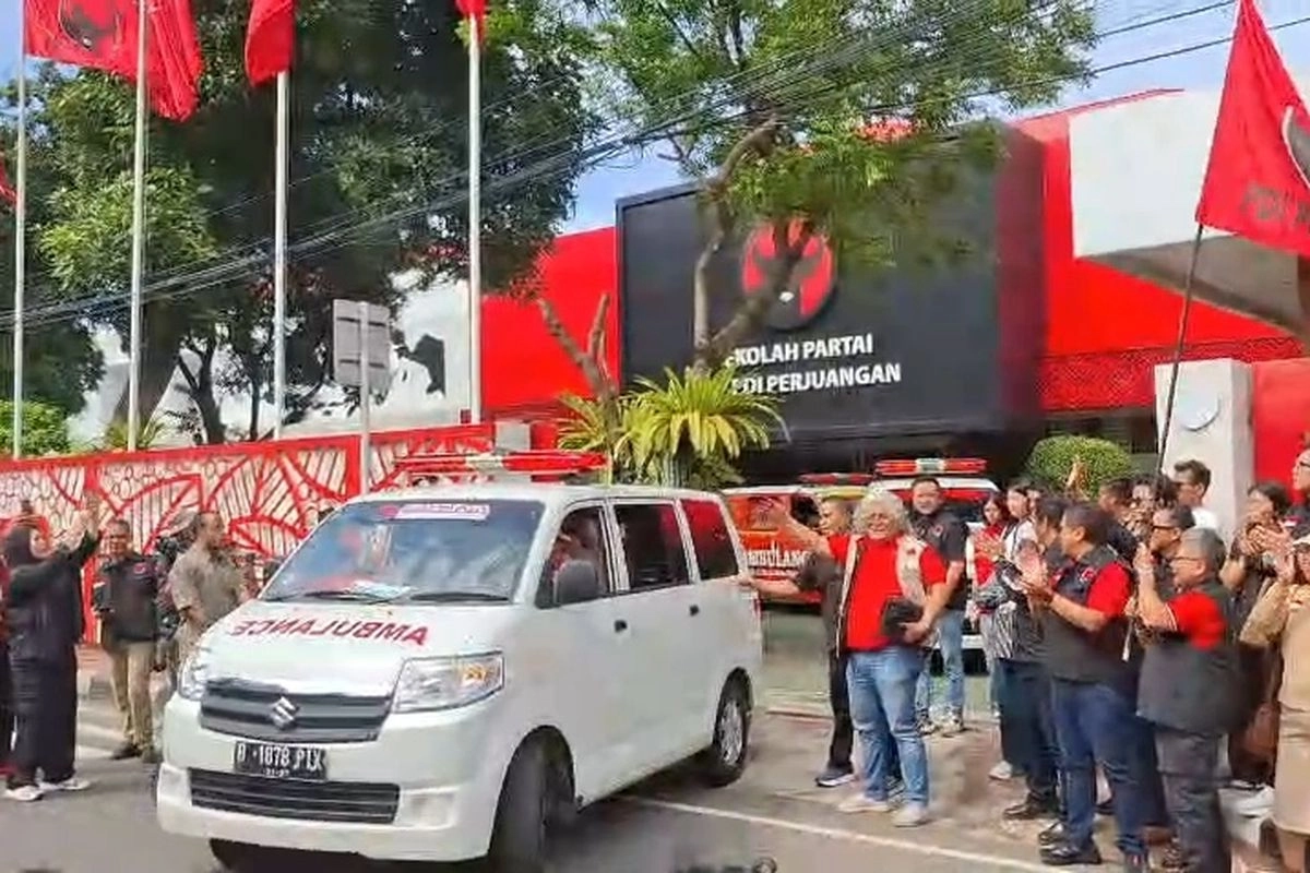 PDIP Kirim Puluhan Ambulans dan Nakes ke Daerah Terdampak Banjir Sumatera