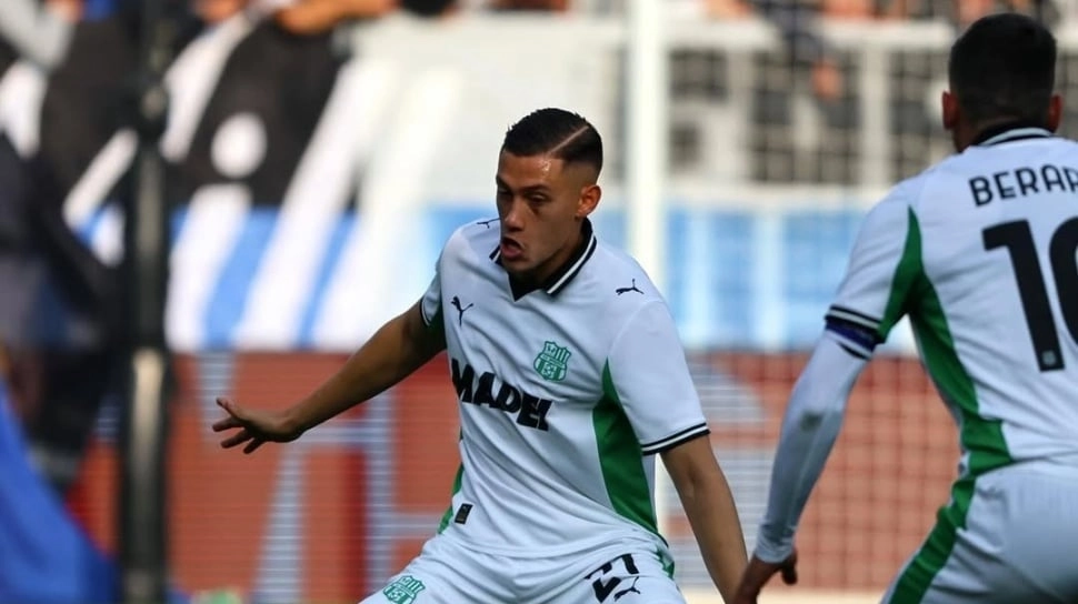 Statistik Impresif Jay Idzes Saat Sassuolo Tahan Imbang Bologna