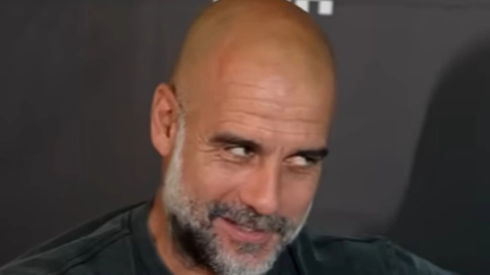 Tatapan Mematikan Pep Guardiola, Kameramen Auto Minder, Netizen: Wah Meme Baru Nih