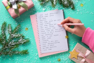 20+ Ide Resolusi Tahun Baru 2026 untuk Meningkatkan Kesehatan, Karier, hingga Kebahagiaan Anda