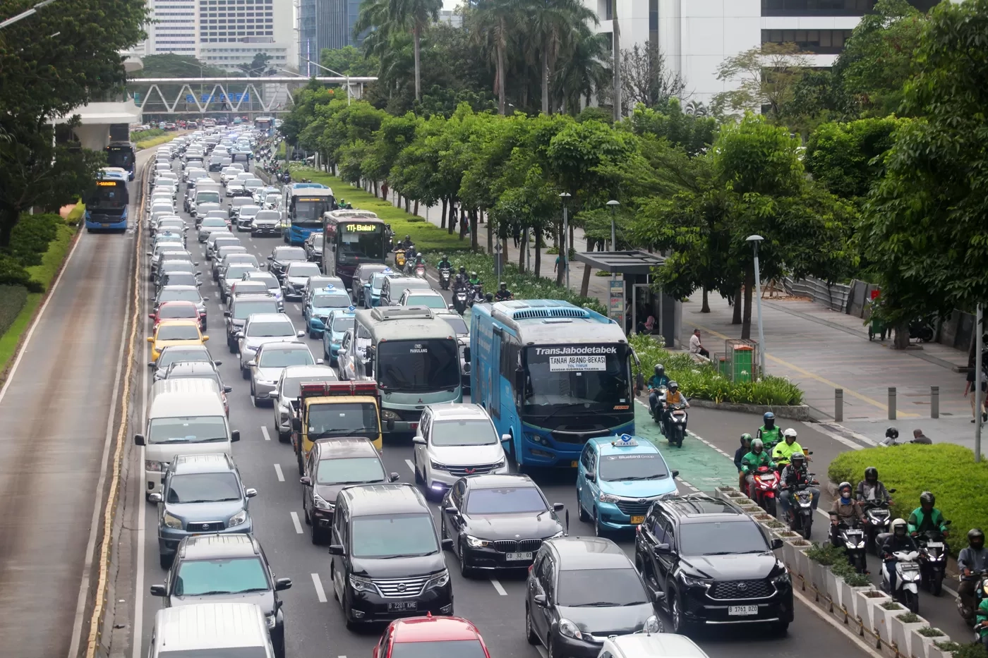 7 Tips Hindari Macet saat Tahun Baru, Biar Perjalanan Tetap Nyaman dan Aman