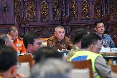 Menhub Sebut Rel di Lokasi Bencana Sumatera Rusak Berat, Bandara dan Pelabuhan Aman