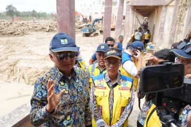 Menteri PU: Pelebaran dan Pendangkalan Sungai Jadi Penyebab Sulitnya Air Bersih