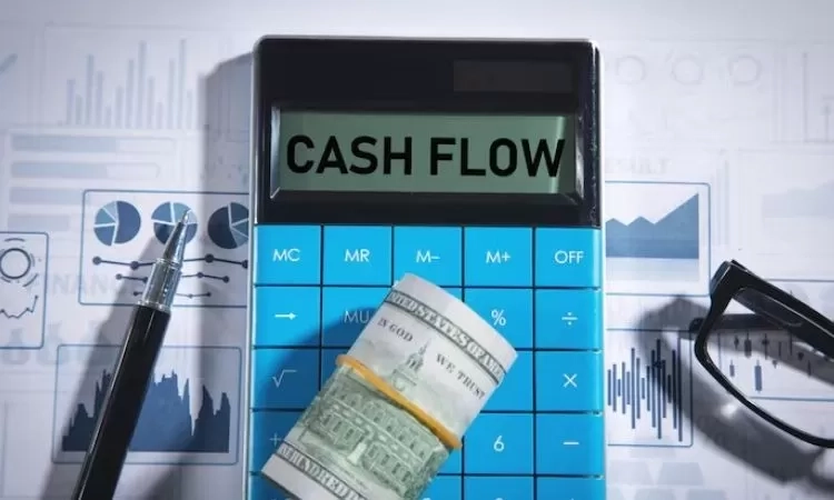 Stop FOMO di  Penghujung Tahun, Saatnya Perkuat Finansial di Tahun Depan untuk Keuangan yang Lebih Stabil