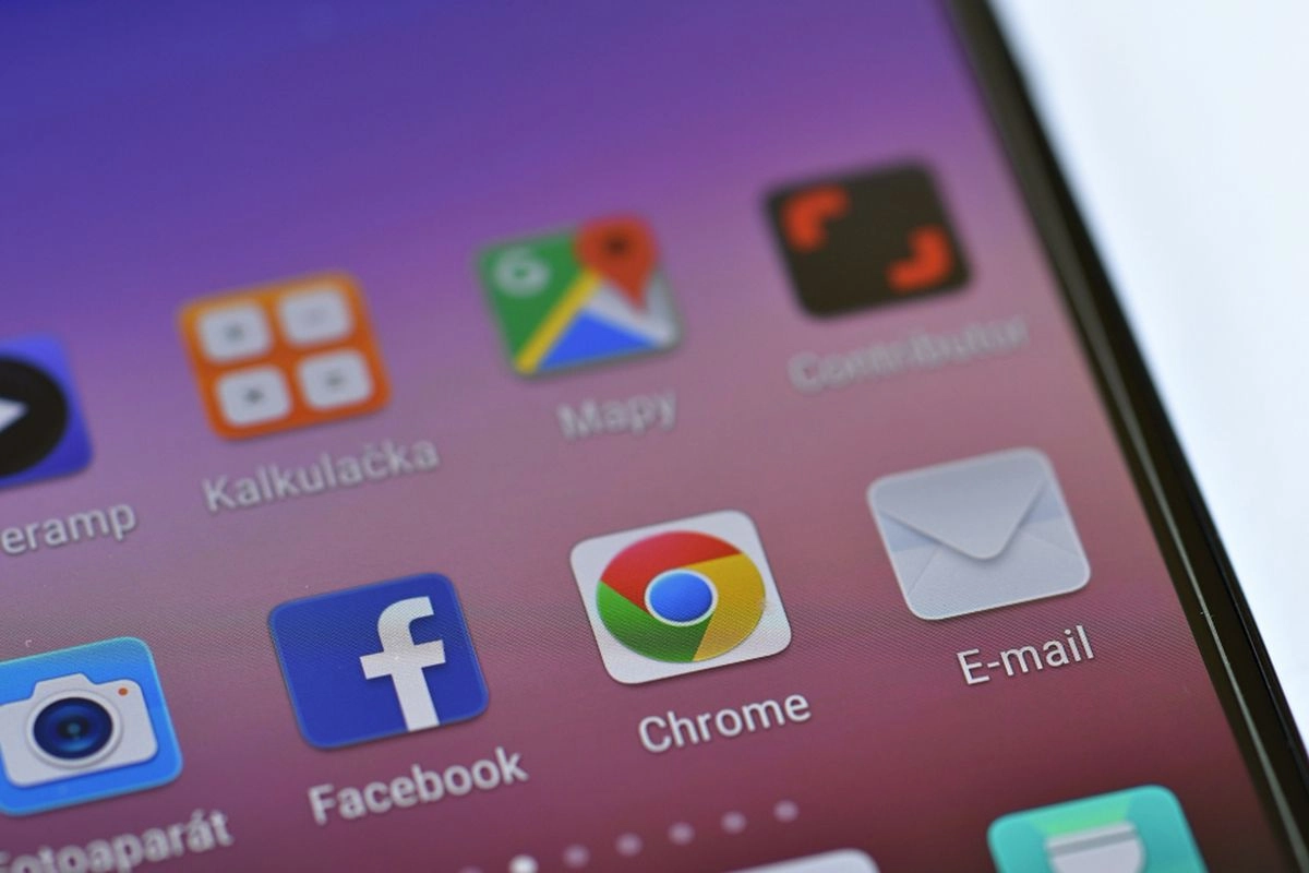 Miliaran Pengguna Android Tak Sadar, Ponselnya Jadi Incaran Hacker