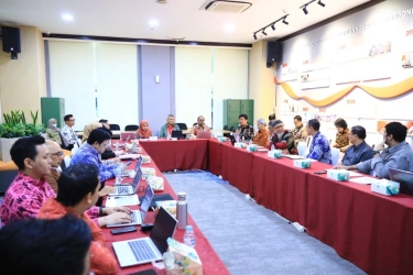 OJK Koordinasi dengan PPATK Telusuri Transaksi Dana Syariah Indonesia