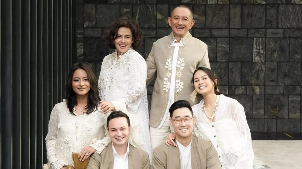 7 Rekomendasi Toko Baju Sarimbit Lebaran di Shopee untuk OOTD Hari Raya
