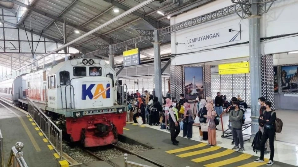 Antisipasi Kepadatan Tahun Baru, 35 KA Jarak Jauh Bisa Naik-Turun di Stasiun Lempuyangan