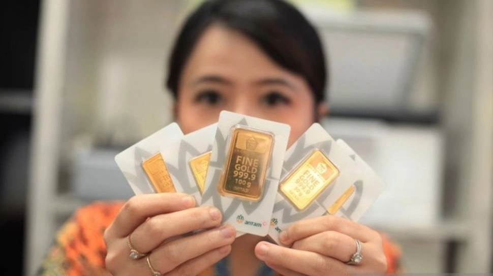 Harga Emas Antam Catat Rekor Penurunan Terburuk Pada Akhir Tahun 2025