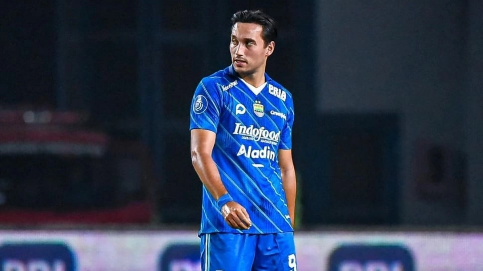 Rumor Transfer Persija Jakarta Dekati Hugo Gomes dan Ezra Walian Untuk Perkuat Kedalaman Skuad Tim