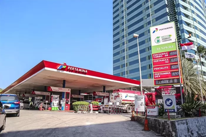 Harga BBM Pertamina Terbaru 1 Januari 2026, Pertamax Turun jadi Rp 12.350 per Liter