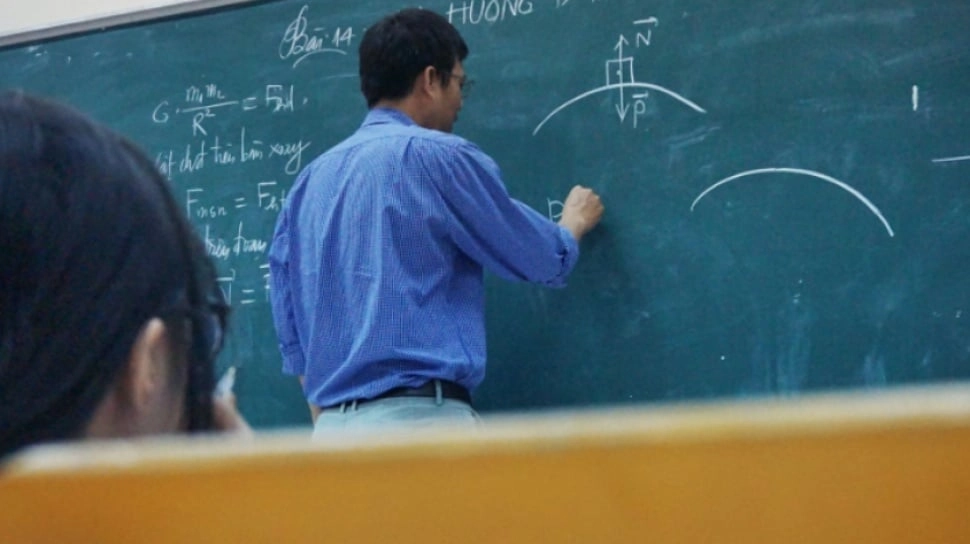 Kemdiktisaintek Rilis Aturan Baru No 52 2025, Jamin Gaji Dosen Non-ASN