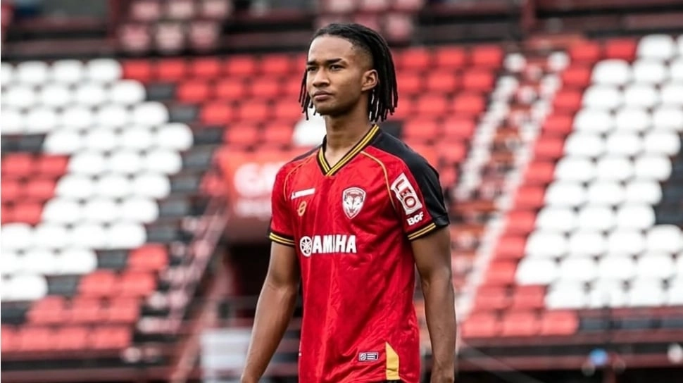 Karier Terjun Bebas karena Cedera, Justin Hubner Beri Dukungan untuk Ronaldo Kwateh