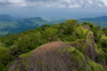Mendaki Gunung Api Purba Nglanggeran, Spot Pendakian di Yogyakarta