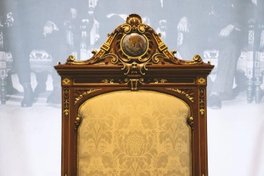 Kisah Penguasa Alergi Kritik