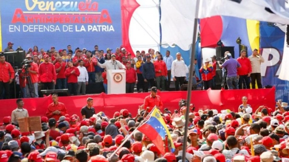 Caracas Membara! Ratusan Pendukung Bentengi Istana Miraflores Usai Trump Klaim Sukses Tangkap Maduro