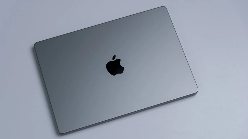 Kebangkitan MacBook 'Mungil': Apple Siapkan Laptop Murah dengan 'Jeroan' iPhone 16 Pro!
