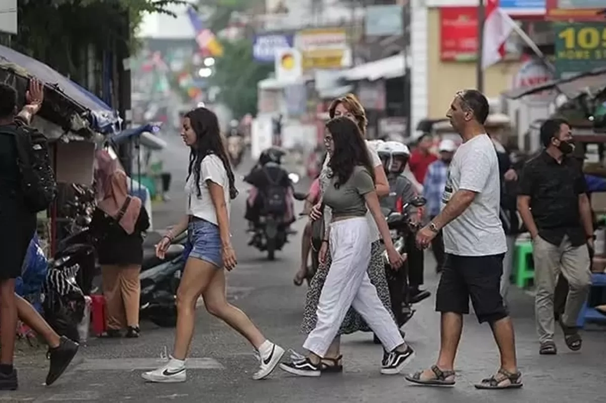 Wisatawan Mancanegara November 2025 Tembus 1,20 Juta, Paling Banyak dari Malaysia