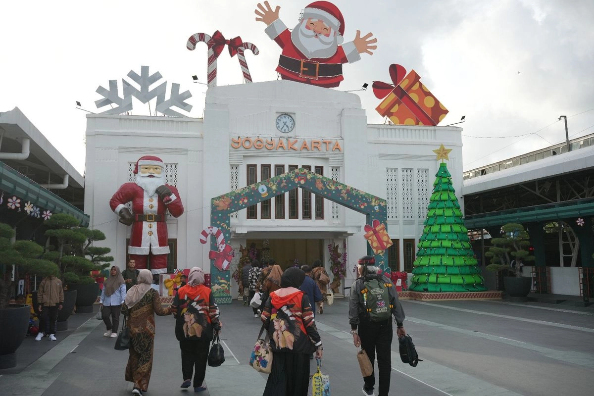 KAI Group Layani 27 Juta Pelanggan Selama Nataru 2025/2026, Konektivitas Antarmoda Jadi Kunci Kelancaran