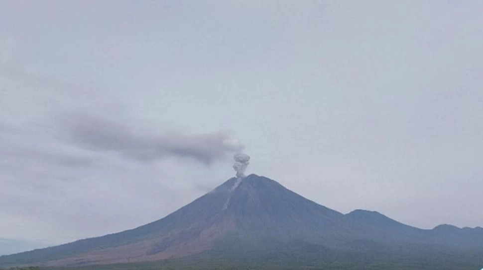 Aktivitas Erupsi Masih Tinggi, Semeru Alami Puluhan Gempa Letusan dalam Enam Jam
