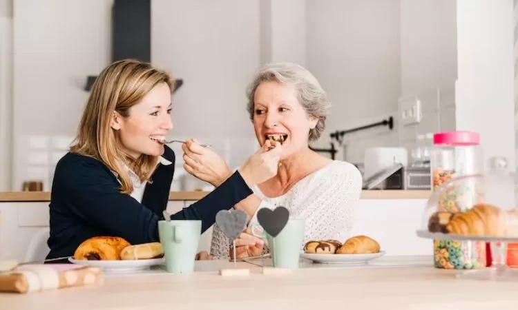 Jangan Sembarangan Makan!! 7 Makanan Ini Sebaiknya Dihindari Saat Memasuki Masa Menopause