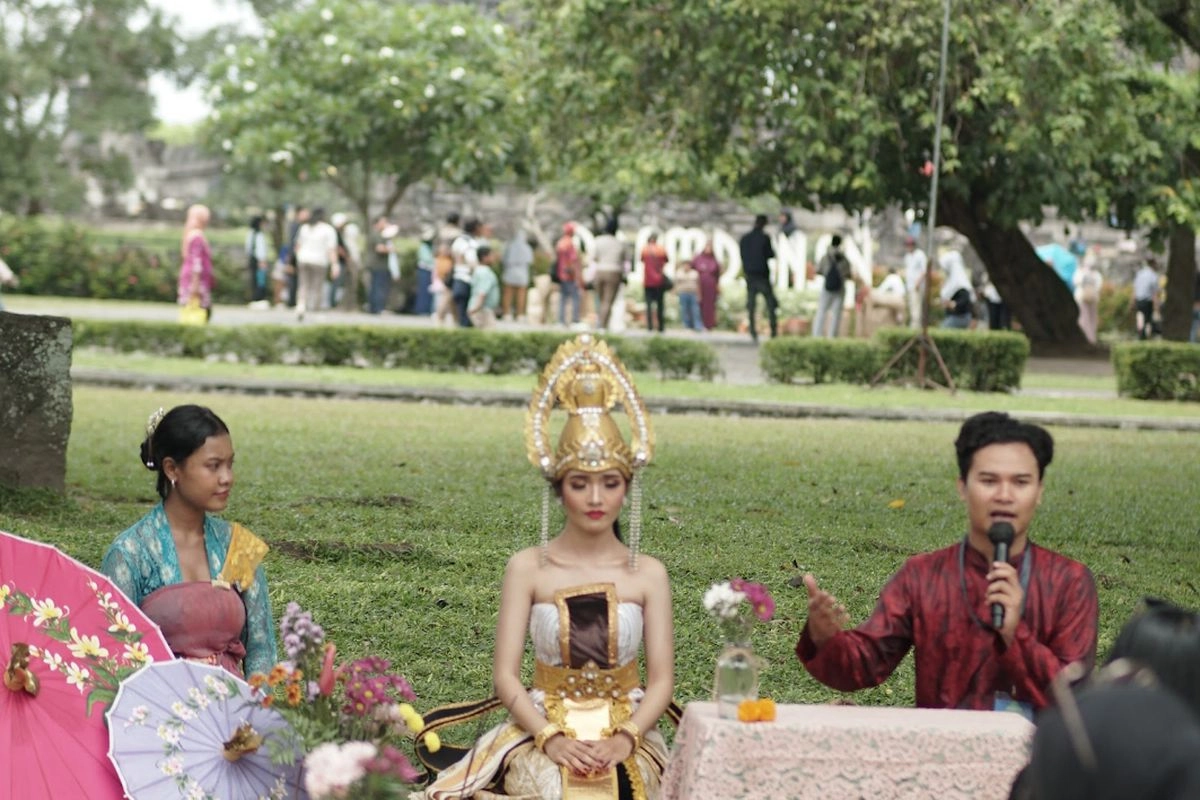 Dari Kemben hingga Cawat, Ini Cara Orang Jawa Kuno Berbusana