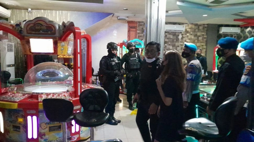 Markas Besar Sindikat Penipuan Online Internasional Digerebek Polisi di Sleman, Begini Lokasinya!