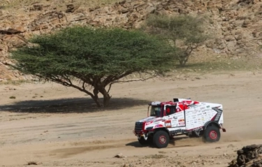 Hino Kembali Ikut Dakar Rally 2026, Ajang Pengujian Teknologi untuk Truk Komersial Logistik