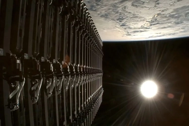 Ribuan Satelit Starlink Turun Orbit, SpaceX Rombak Jaringan