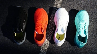 7 Sepatu Walking Murah untuk Kaki Lebar: Ada Pilihan Dokter Tirta, Harga Terbaik 2026