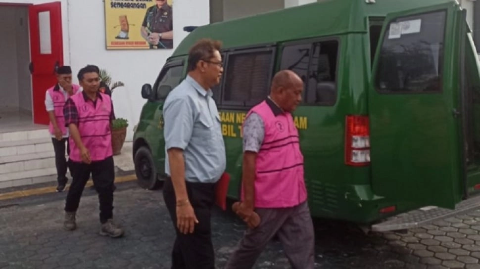 Korupsi Mukena dan Sarung Bikin Negara Rugi Rp1,7 M, Pejabat-Anggota DPRD Diseret ke Meja Hijau