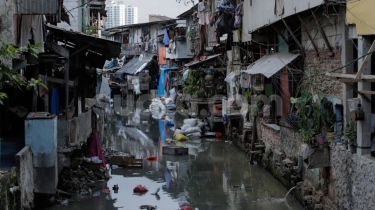 Paradoks Kebahagiaan Rakyat: Ketika Tawa Menutupi Pemiskinan yang Diciptakan Negara