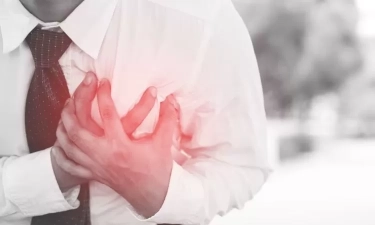 Jangan Abaikan Nyeri Dada, Waspadai Sebagai Gejala Penyakit Jantung Sedini Mungkin