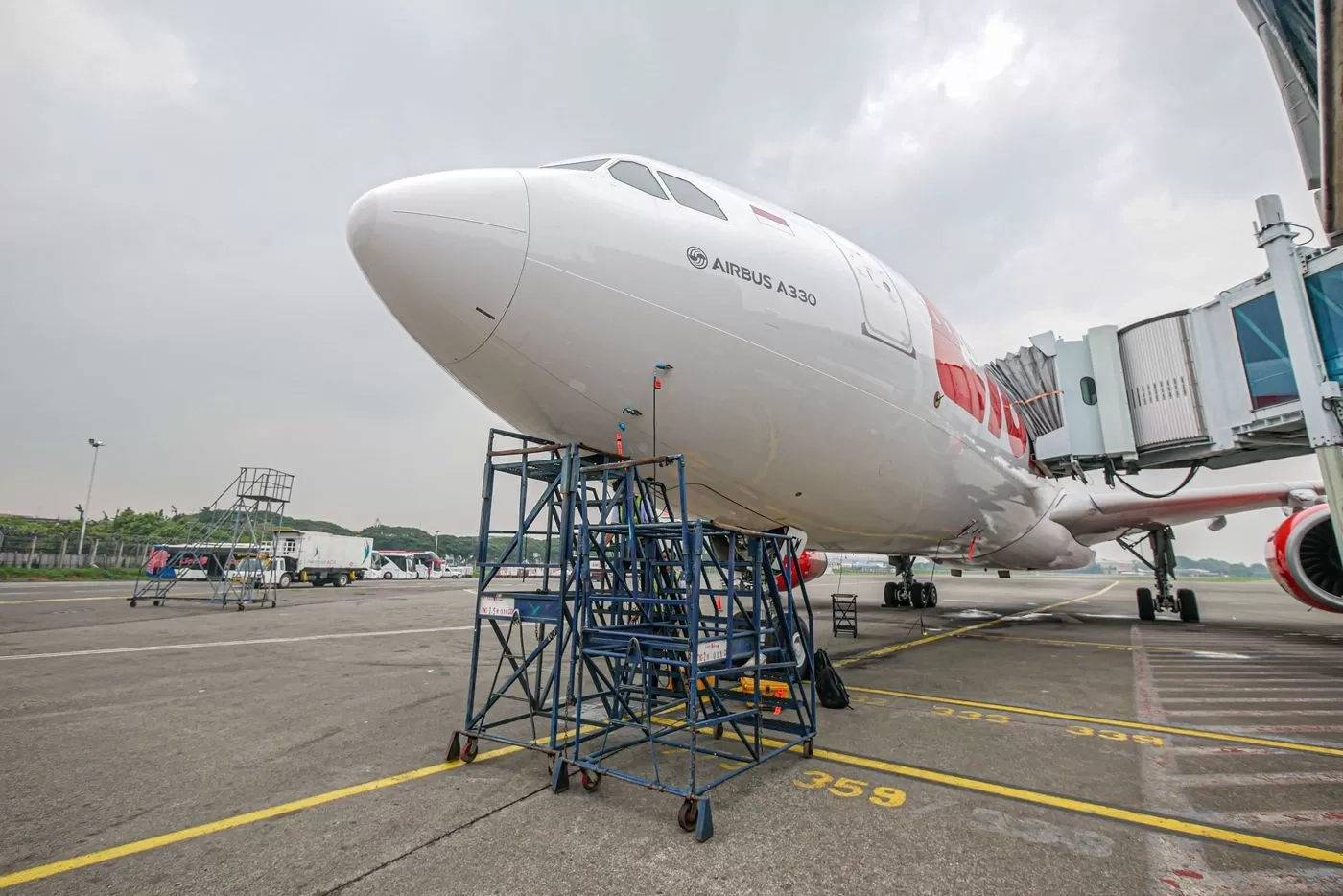 Mau Terbang dari Makassar ke Jakarta? Ini 5 Jadwal Penerbangan yang Paling Banyak Dipilih Penumpang