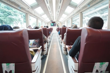 11.819 Wisatawan Naik Kereta Panoramic Saat Libur Nataru