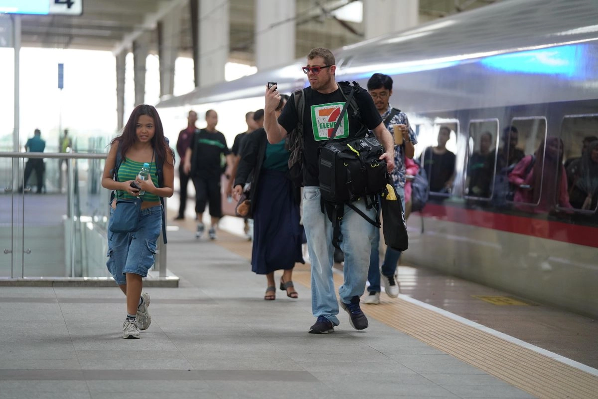 Contact Center Whoosh Kini Bisa Dihubungi Via Whatsapp, Catat Nomornya