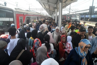 Jika Kerja di Jakarta, Lebih Untung Tinggal Dekat KRL Depok atau Pusat Kota?